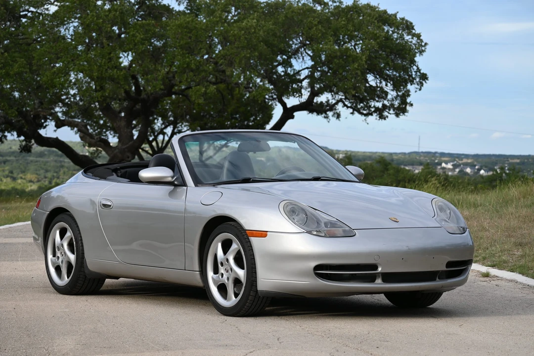 2001 Porsche 996 Carrera - Image 8 of 31