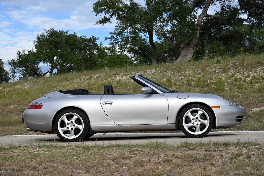 2001 Porsche 996 Carrera - Image 7 of 31