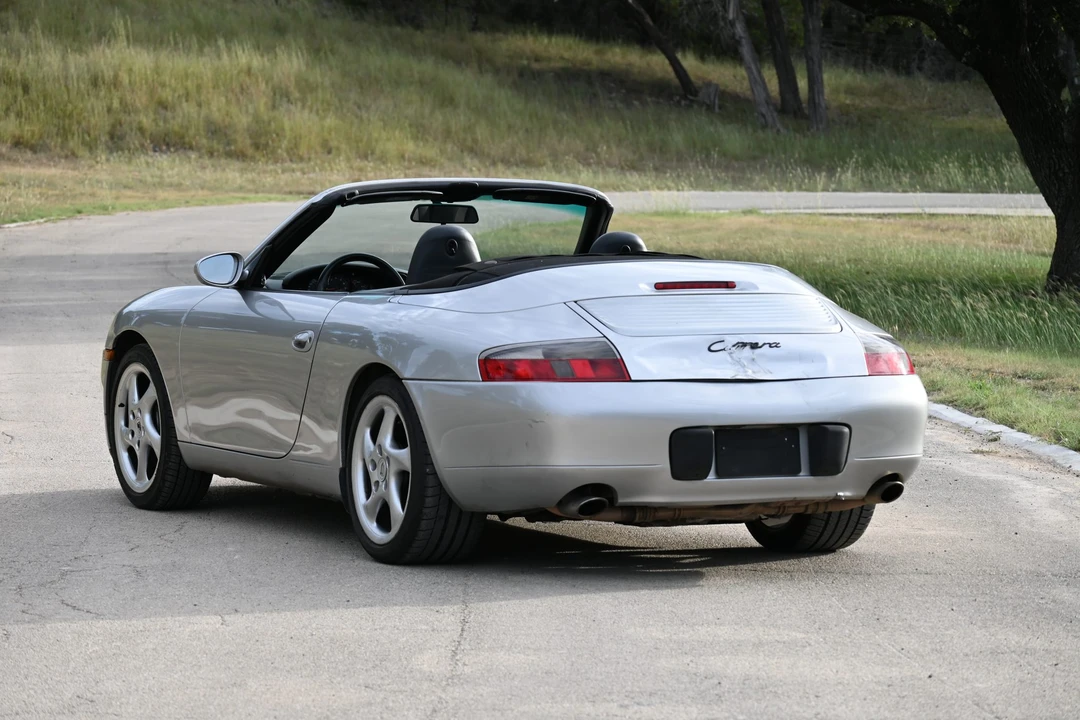 2001 Porsche 996 Carrera - Image 4 of 31