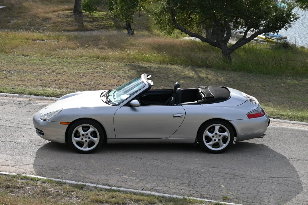 2001 Porsche 996 Carrera - Image 3 of 31