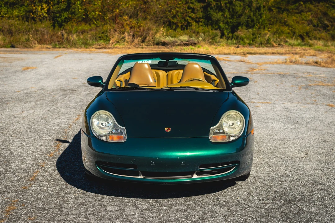 2001 Porsche 996 Carrera - Image 10 of 31