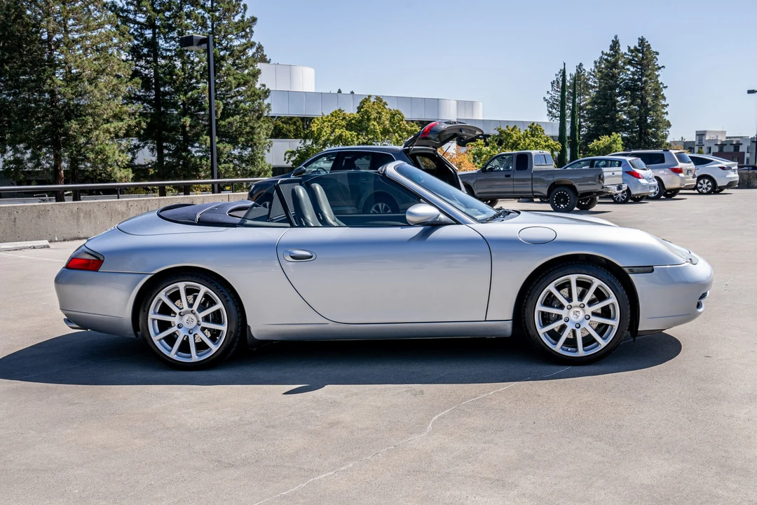 2001 Porsche 996 Carrera - Image 5 of 31