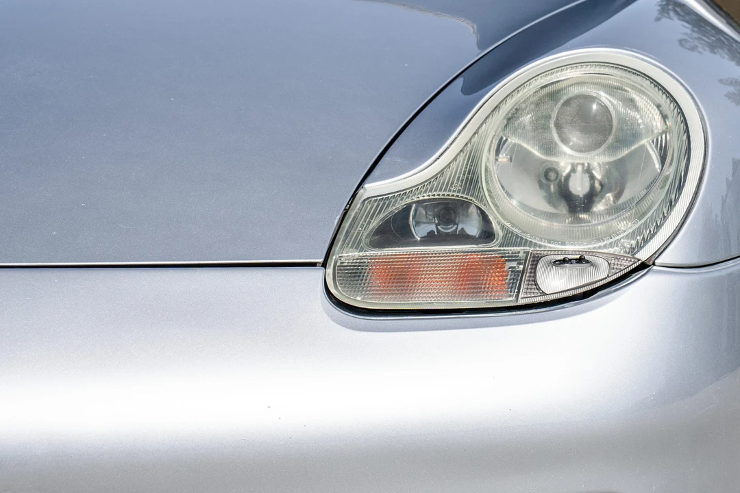 2001 Porsche 996 Carrera - Image 19 of 31