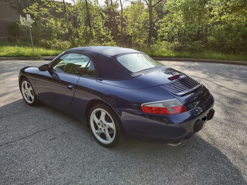 2001 Porsche 996 Carrera - Image 12 of 31