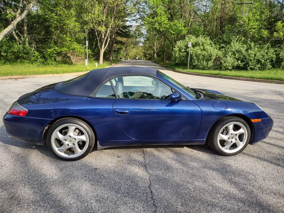 2001 Porsche 996 Carrera - Image 15 of 31