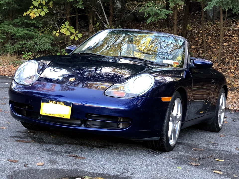 2001 Porsche 996 Carrera - Image 10 of 31