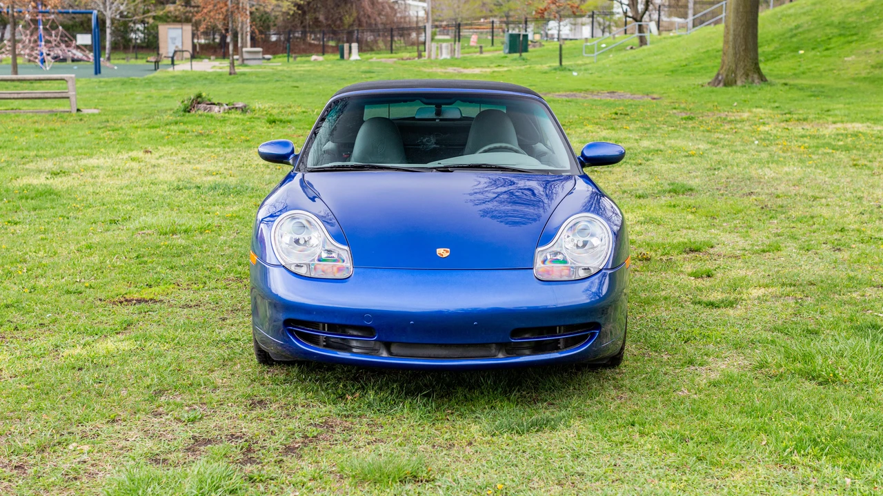 2001 Porsche 996 Carrera - Image 2 of 31