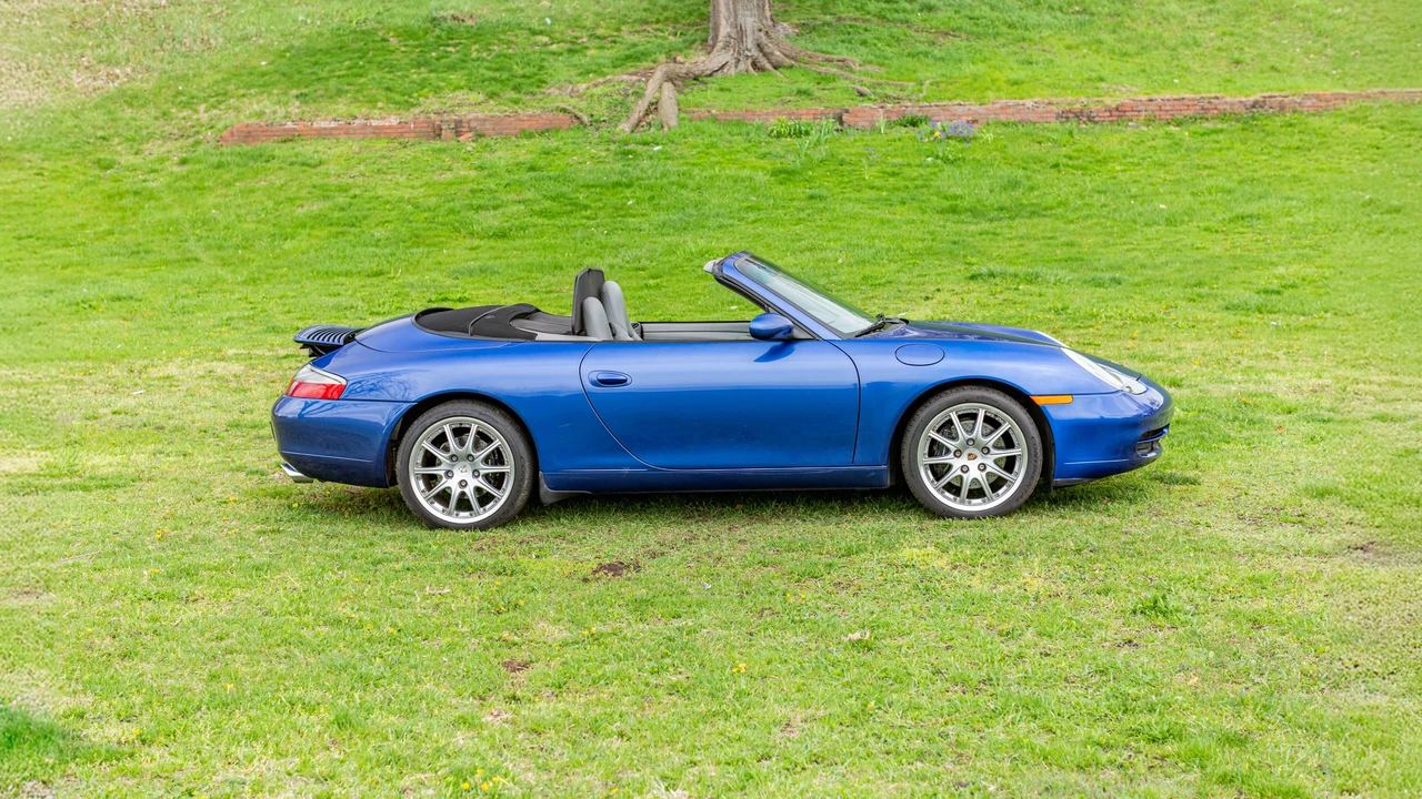 2001 Porsche 996 Carrera - Image 13 of 31