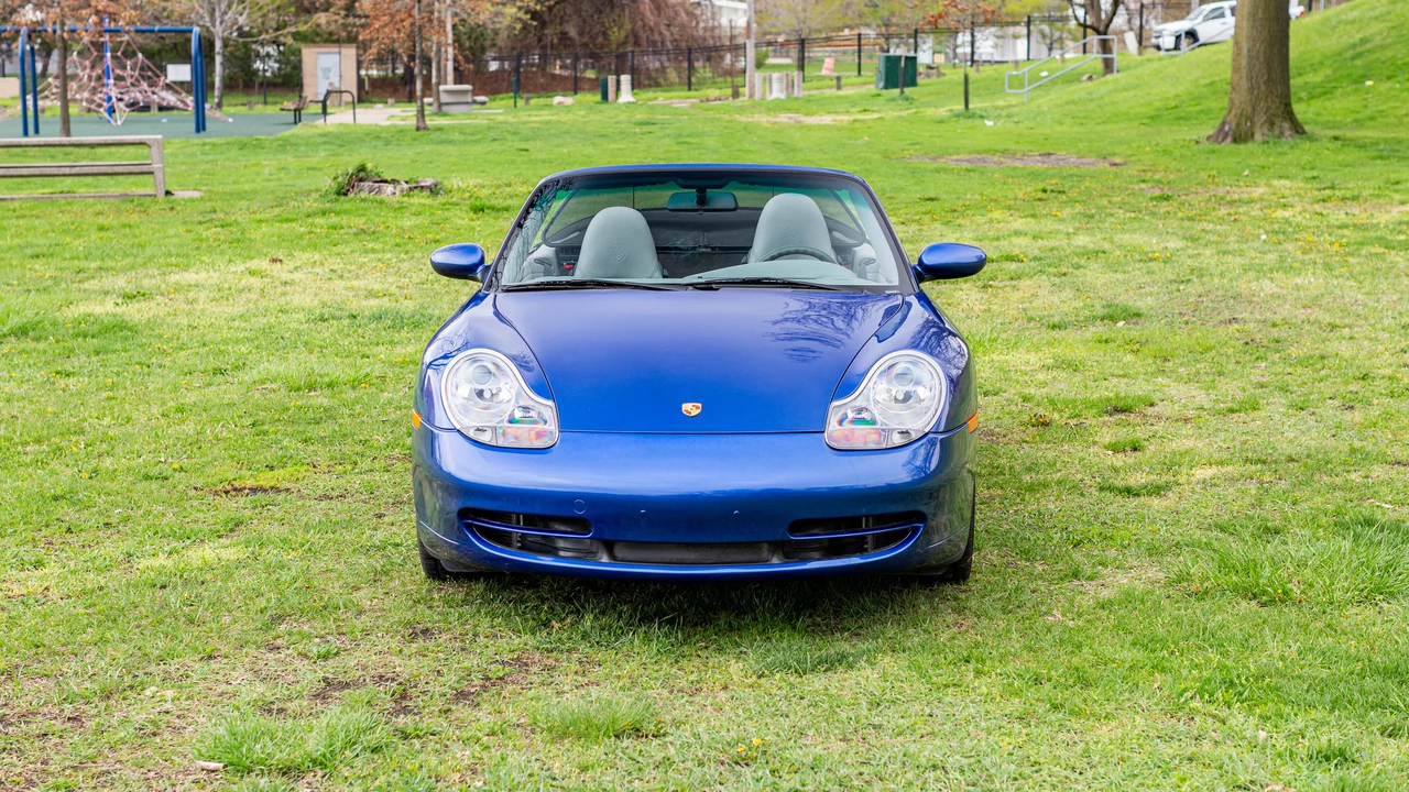 2001 Porsche 996 Carrera - Image 11 of 31