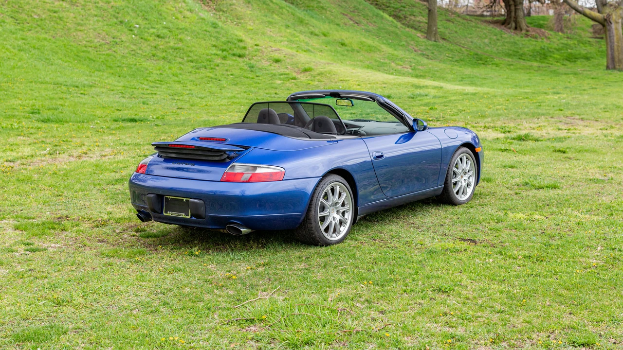 2001 Porsche 996 Carrera - Image 14 of 31