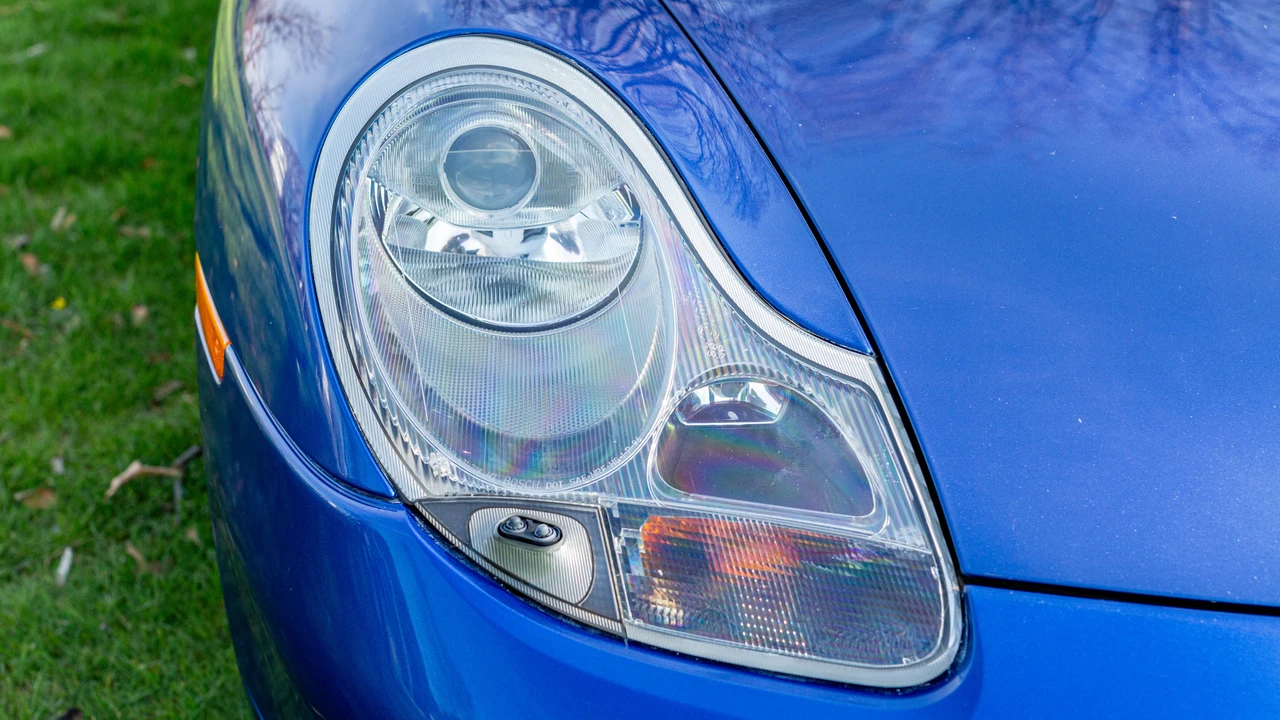 2001 Porsche 996 Carrera - Image 18 of 31