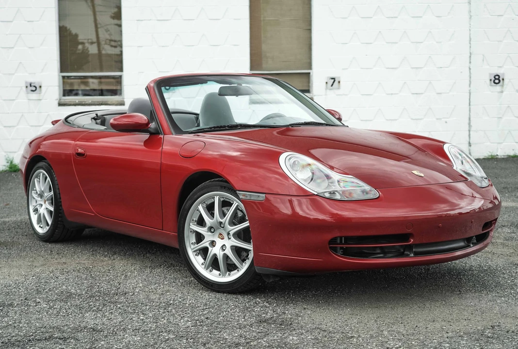 2001 Porsche 996 Carrera - Image 10 of 31