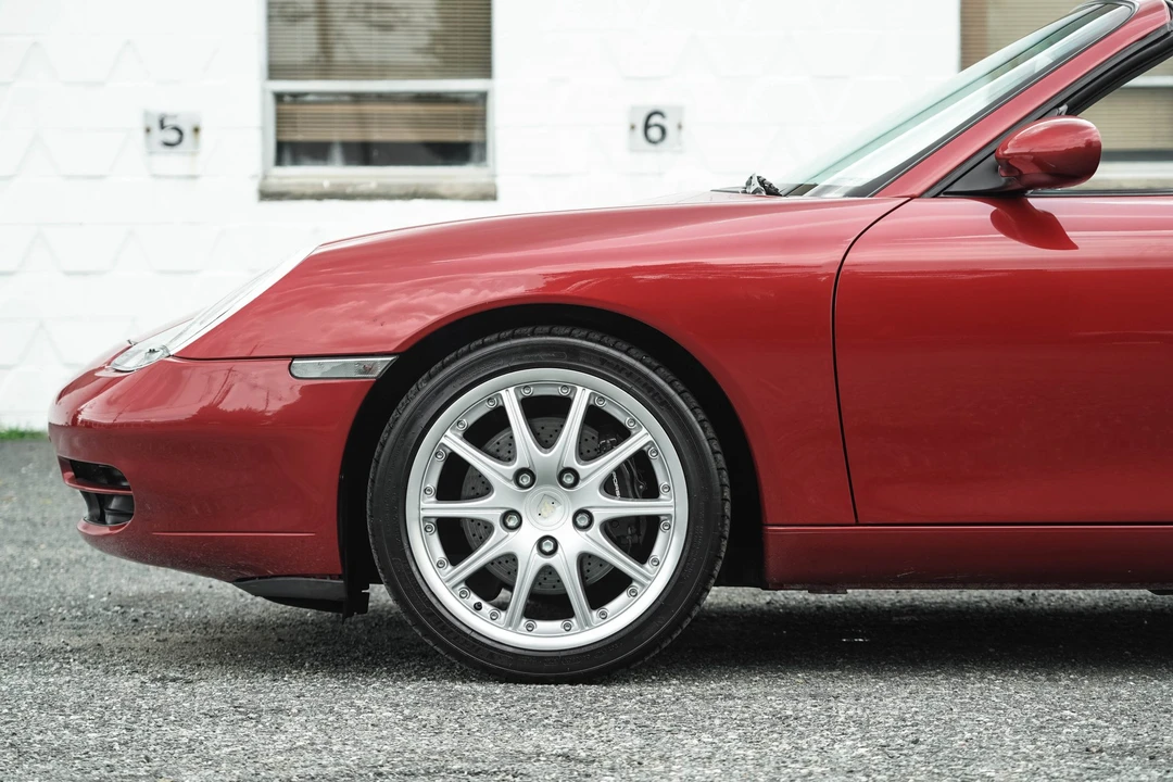 2001 Porsche 996 Carrera - Image 21 of 31