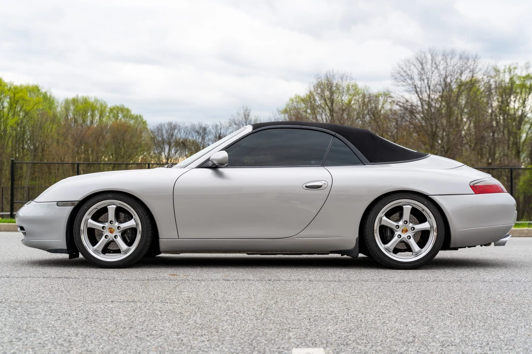 2001 Porsche 996 Carrera - Image 12 of 31