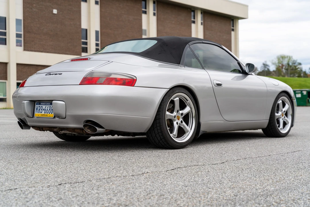 2001 Porsche 996 Carrera - Image 19 of 31