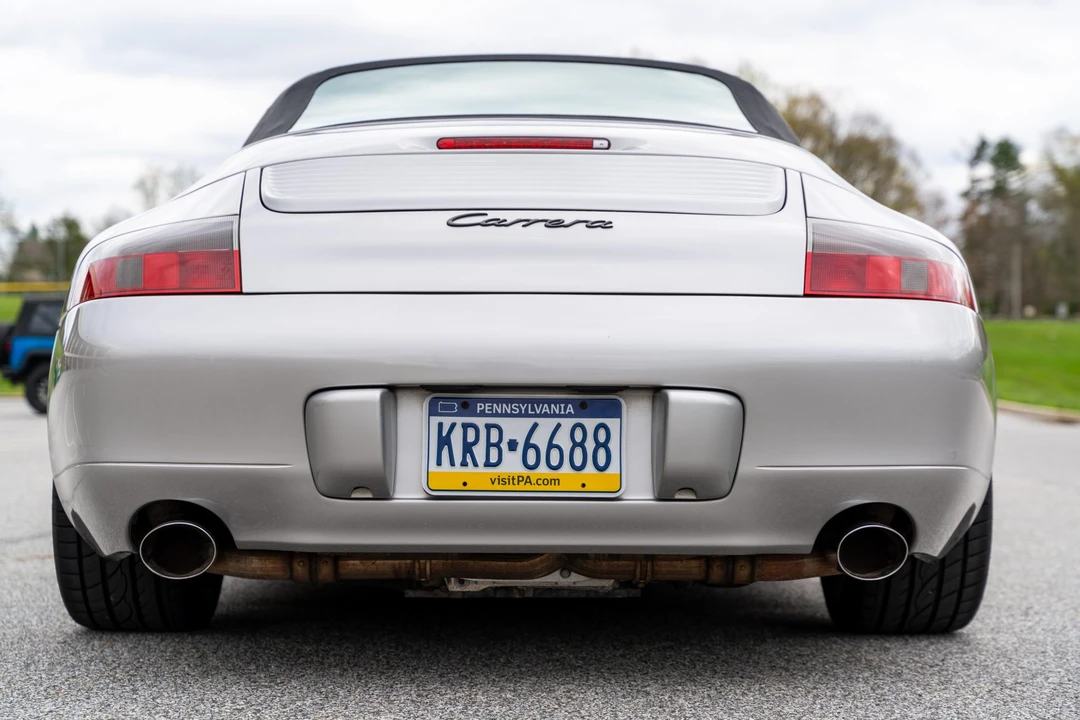 2001 Porsche 996 Carrera - Image 16 of 31
