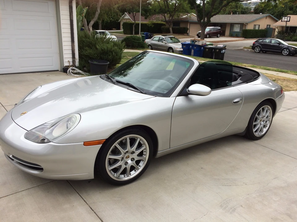 2001 Porsche 996 Carrera - Image 10 of 31
