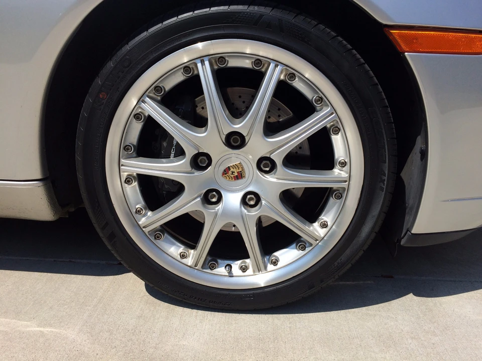 2001 Porsche 996 Carrera - Image 24 of 31