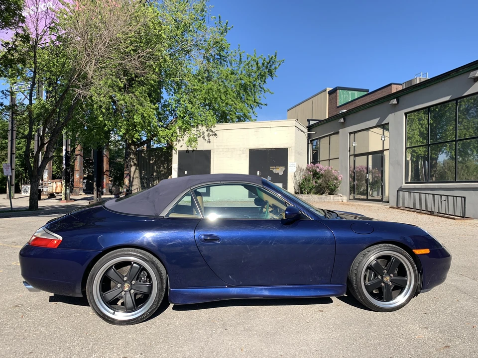 2001 Porsche 996 Carrera - Image 25 of 31