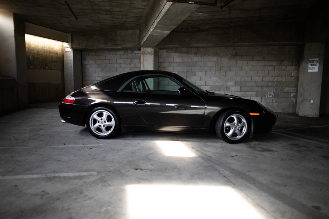 2001 Porsche 996 Carrera - Image 27 of 31