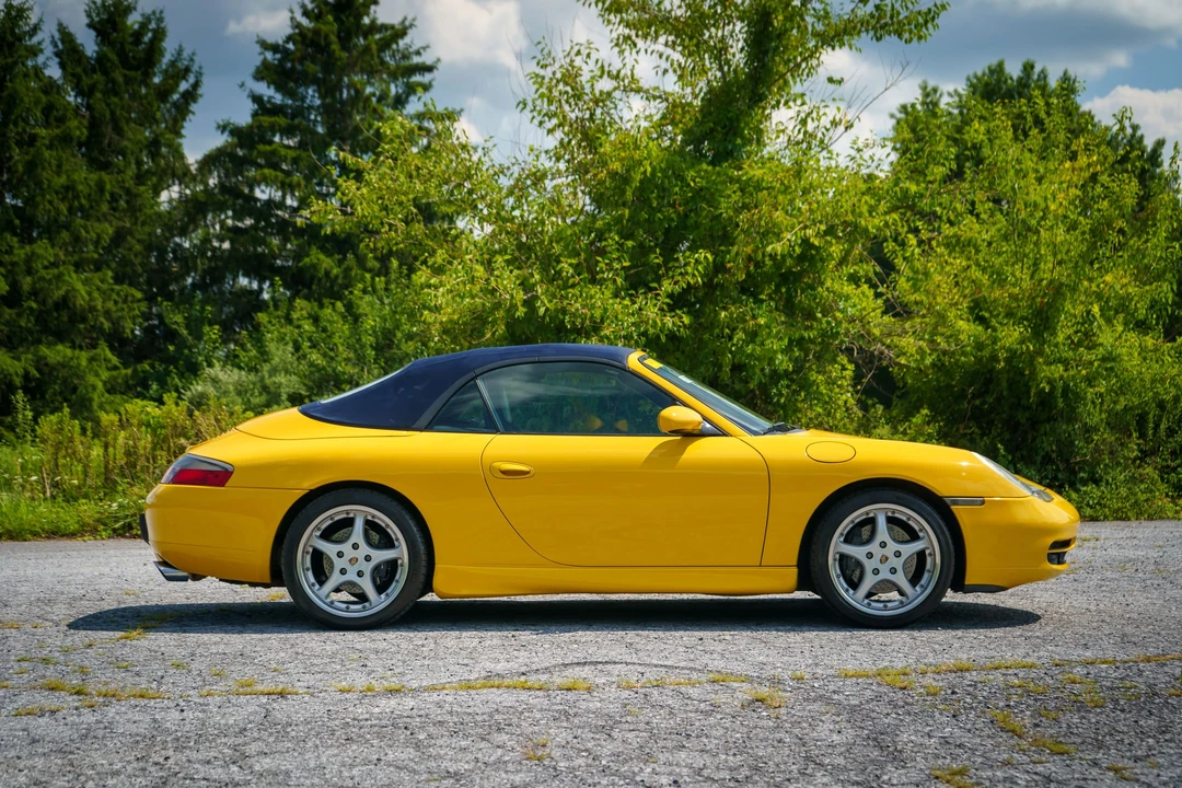 2001 Porsche 996 Carrera - Image 15 of 31