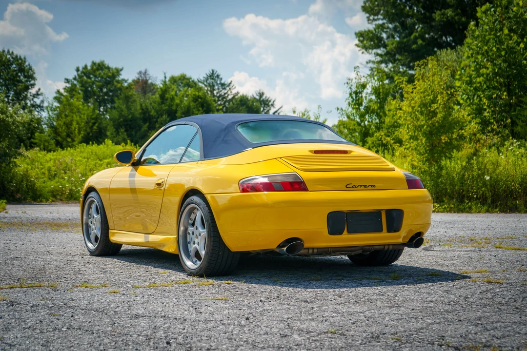 2001 Porsche 996 Carrera - Image 9 of 31