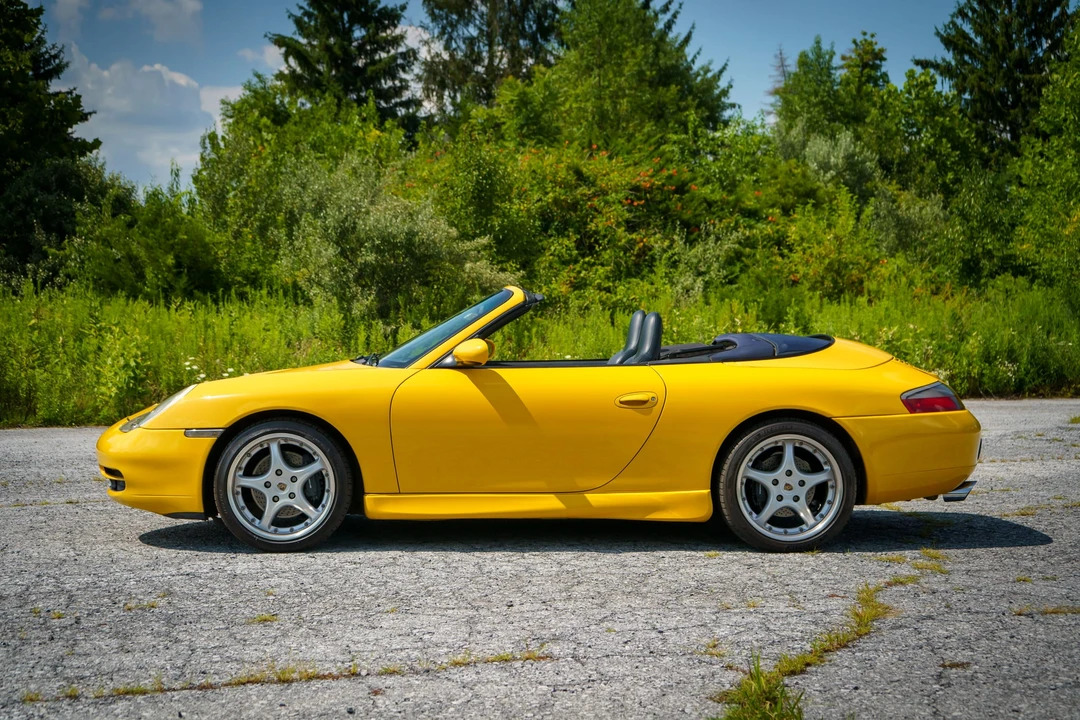 2001 Porsche 996 Carrera - Image 24 of 31