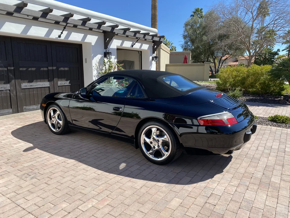 2001 Porsche 996 Carrera - Image 12 of 31