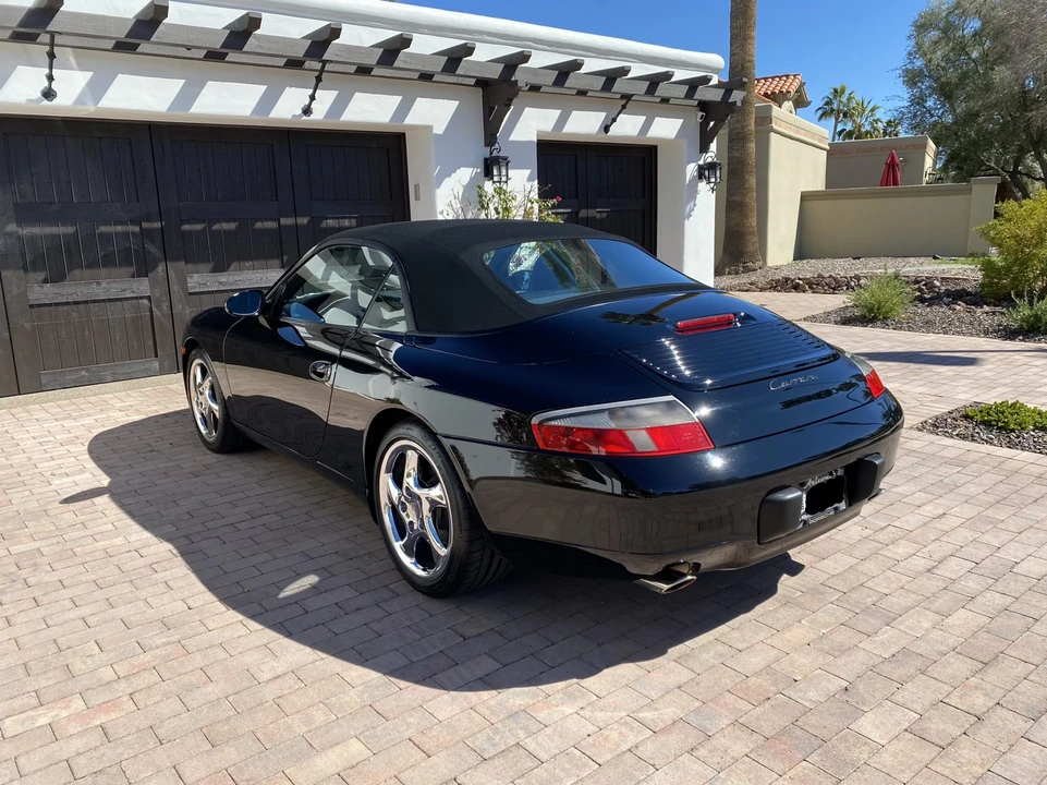2001 Porsche 996 Carrera - Image 13 of 31