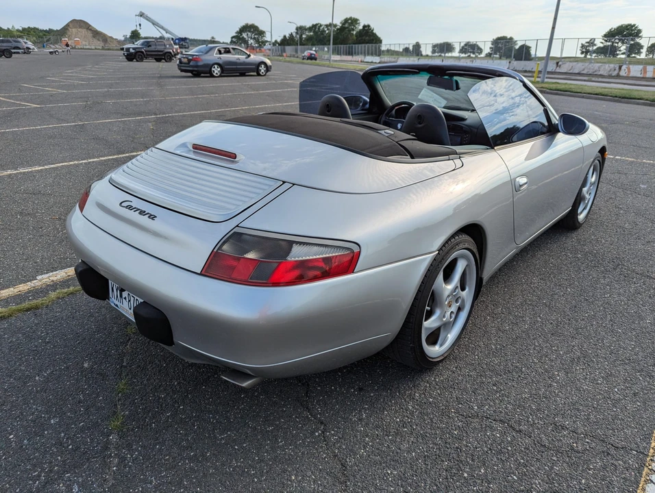 2001 Porsche 996 Carrera - Image 9 of 31