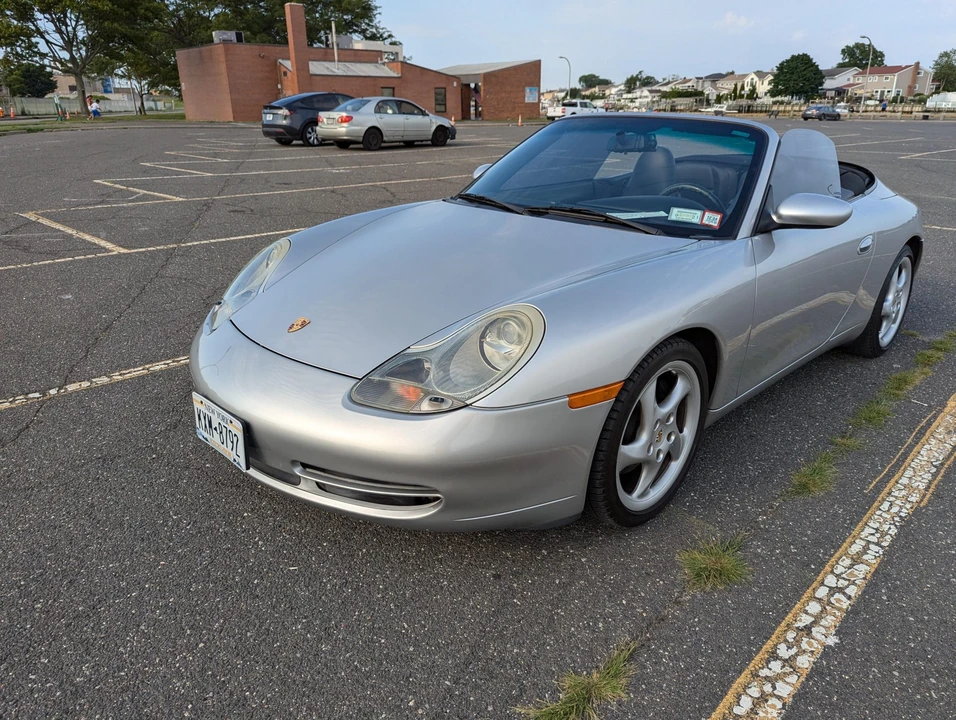 2001 Porsche 996 Carrera - Image 2 of 31