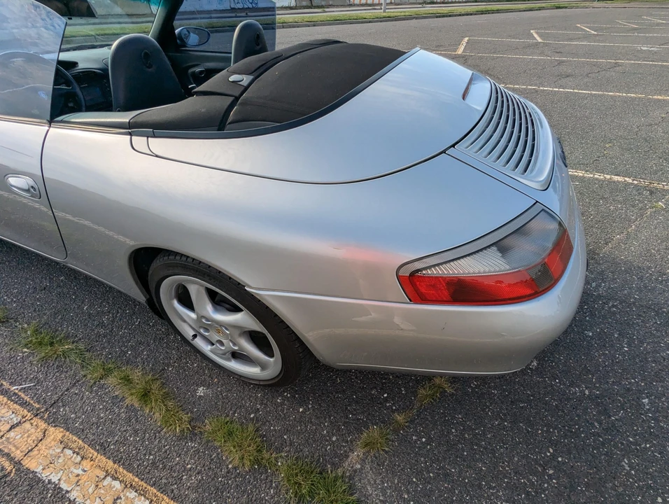 2001 Porsche 996 Carrera - Image 29 of 31