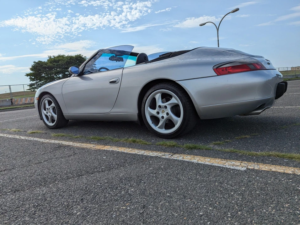 2001 Porsche 996 Carrera - Image 14 of 31