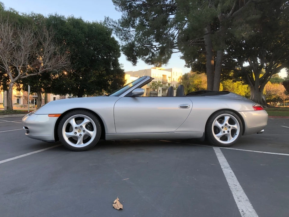 2001 Porsche 996 Carrera - Image 5 of 31