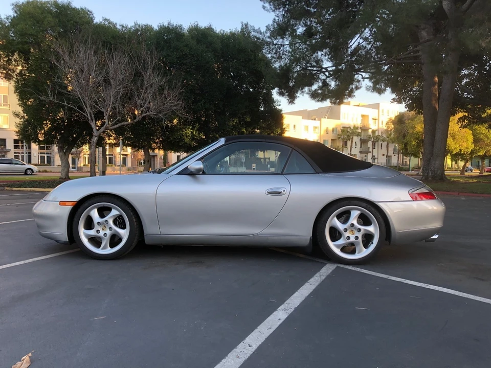 2001 Porsche 996 Carrera - Image 24 of 31