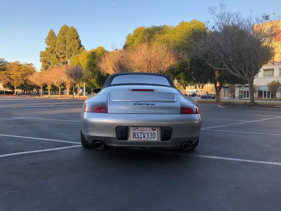 2001 Porsche 996 Carrera - Image 26 of 31