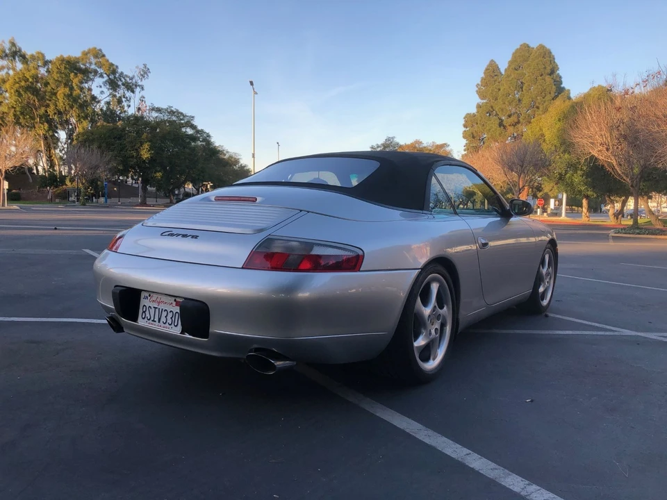 2001 Porsche 996 Carrera - Image 27 of 31