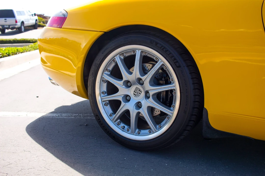 2001 Porsche 996 Carrera - Image 15 of 31