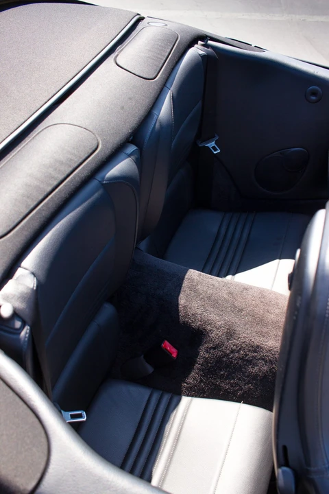 2001 Porsche 996 Carrera - Image 25 of 31