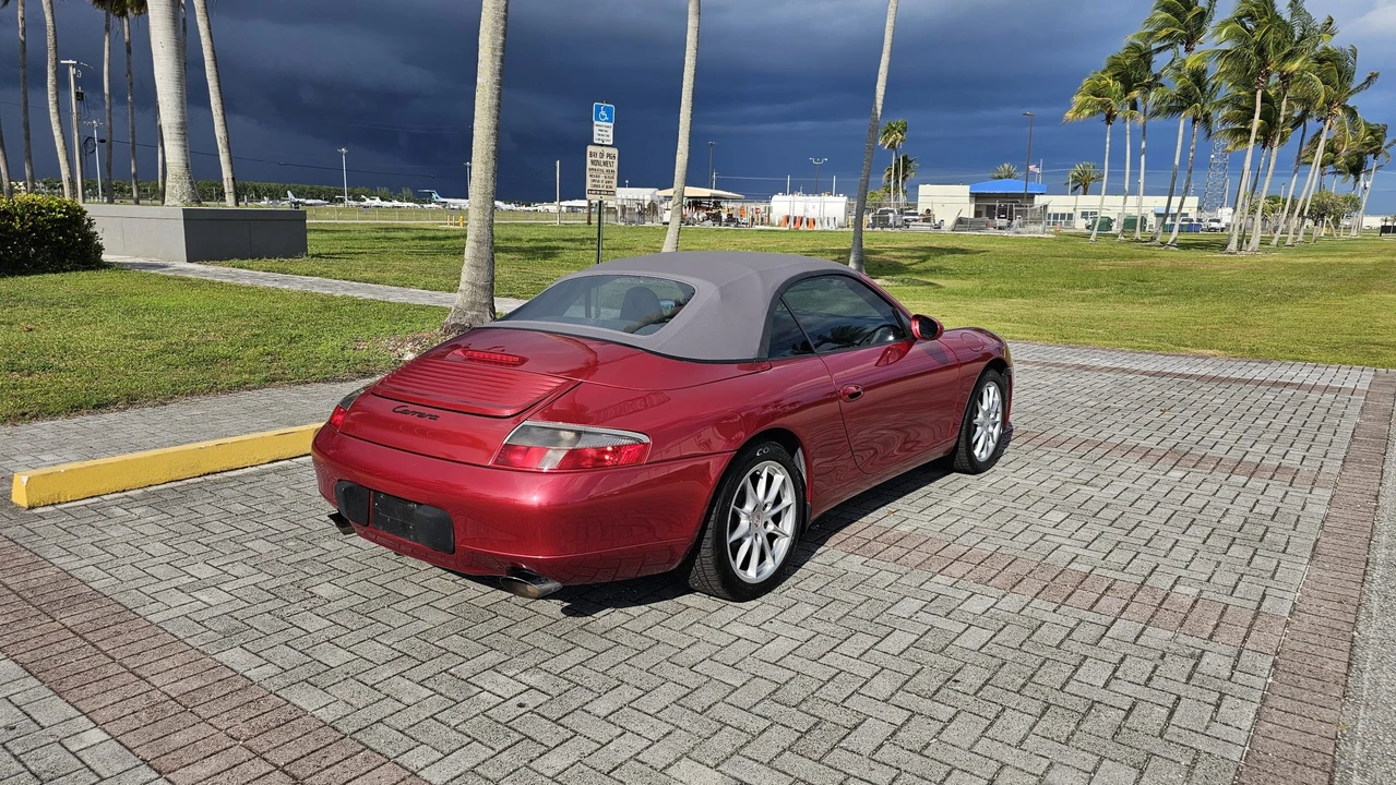 2001 Porsche 996 Carrera - Image 20 of 31