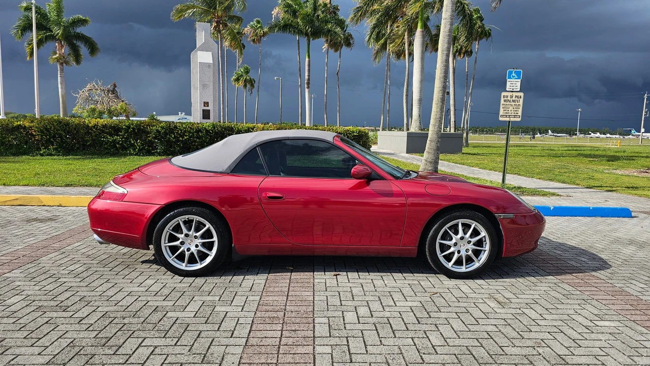 2001 Porsche 996 Carrera - Image 21 of 31