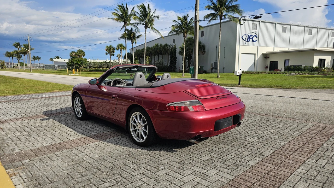 2001 Porsche 996 Carrera - Image 7 of 31