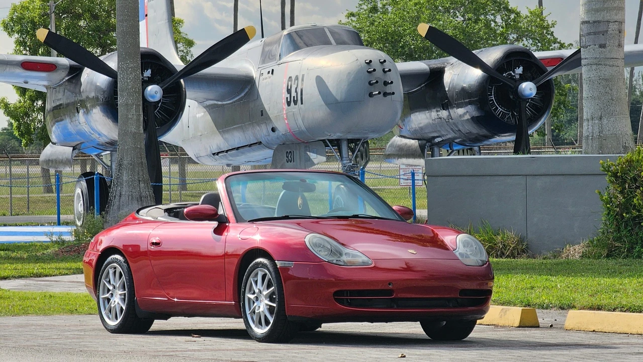 2001 Porsche 996 Carrera - Image 16 of 31