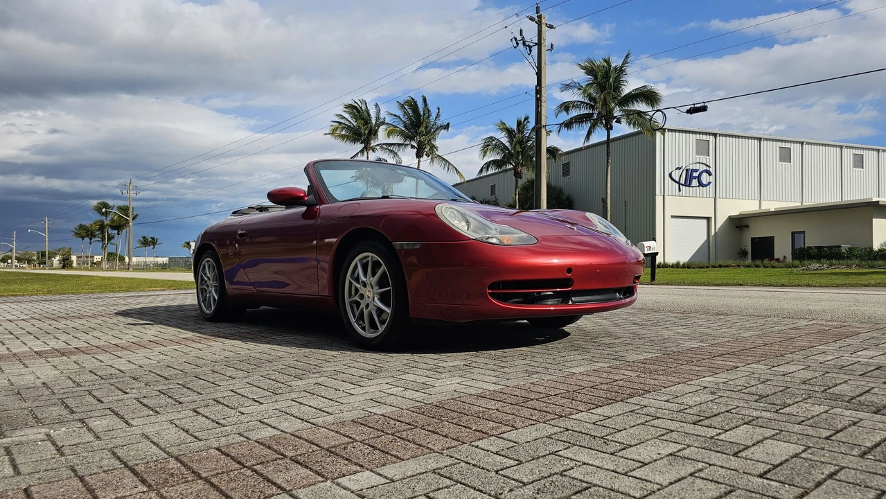 2001 Porsche 996 Carrera - Image 14 of 31