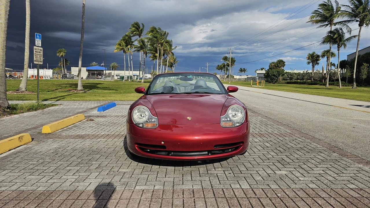 2001 Porsche 996 Carrera - Image 2 of 31