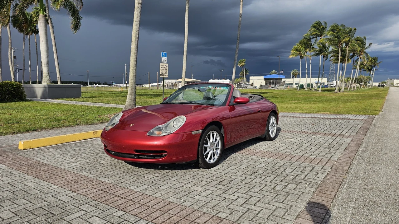 2001 Porsche 996 Carrera - Image 4 of 31