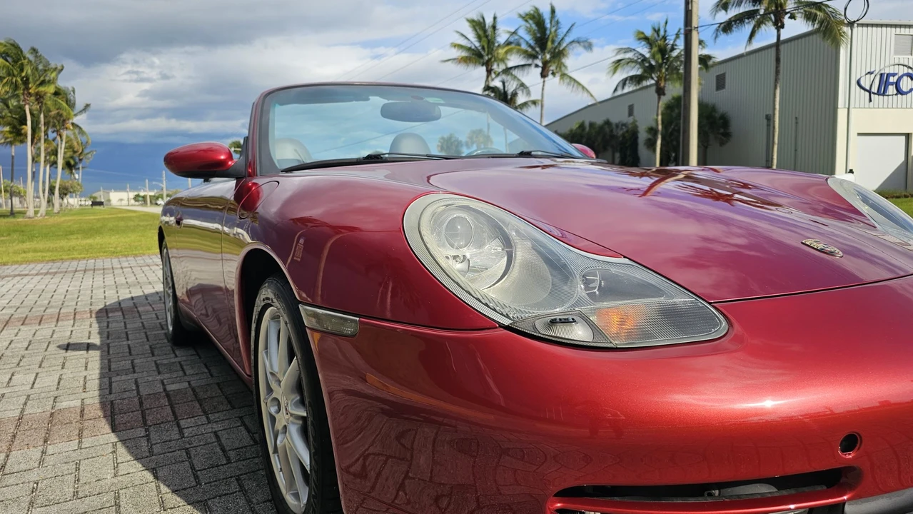 2001 Porsche 996 Carrera - Image 26 of 31