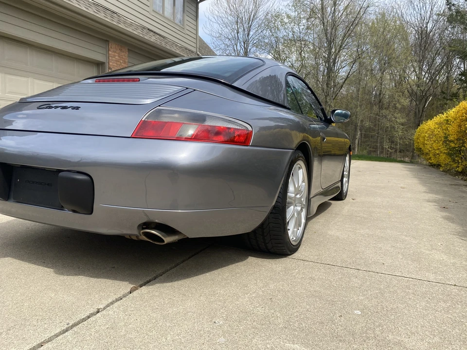2001 Porsche 996 Carrera - Image 26 of 31
