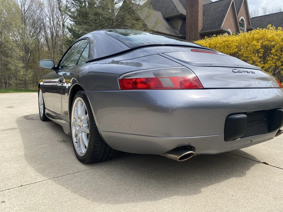 2001 Porsche 996 Carrera - Image 25 of 31