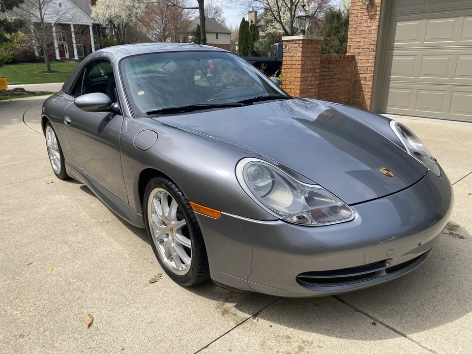 2001 Porsche 996 Carrera - Image 12 of 31
